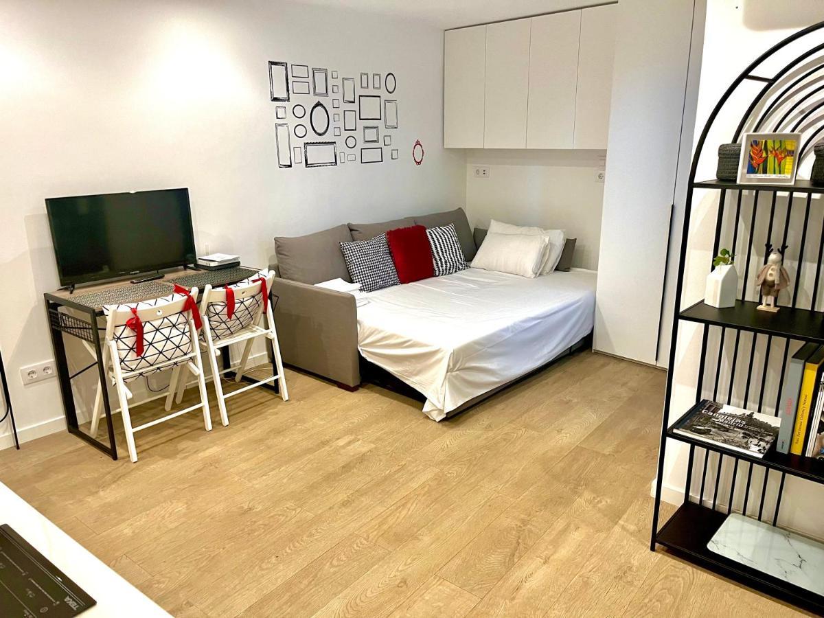 Tesoro Calle, Precioso Estudio Super Equipado Para Dos En Malasana Madrid Exterior foto